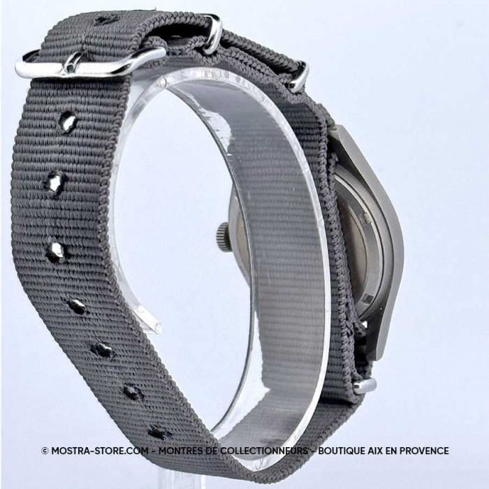 Hamilton us navy pilot h-3 tritium navigation watch