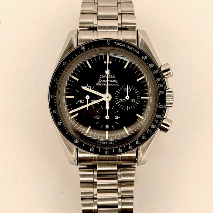 Omega Speedmaster Long S Long R Tritium