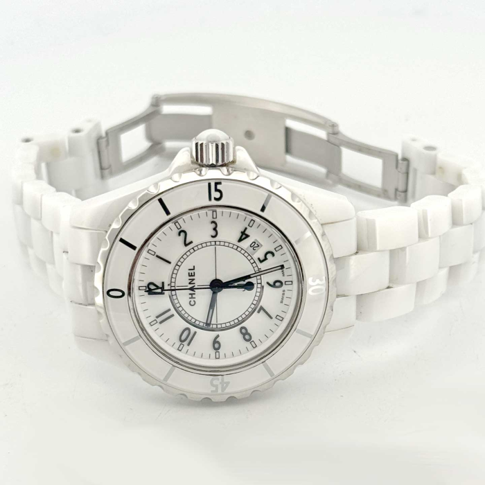 Chanel J-12 Petit Modèle 33 mm Quartz Blanche