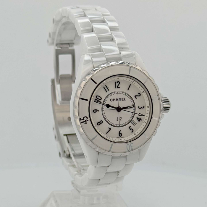 Chanel J-12 Modèle 33 mm Quartz Ceram Blanche