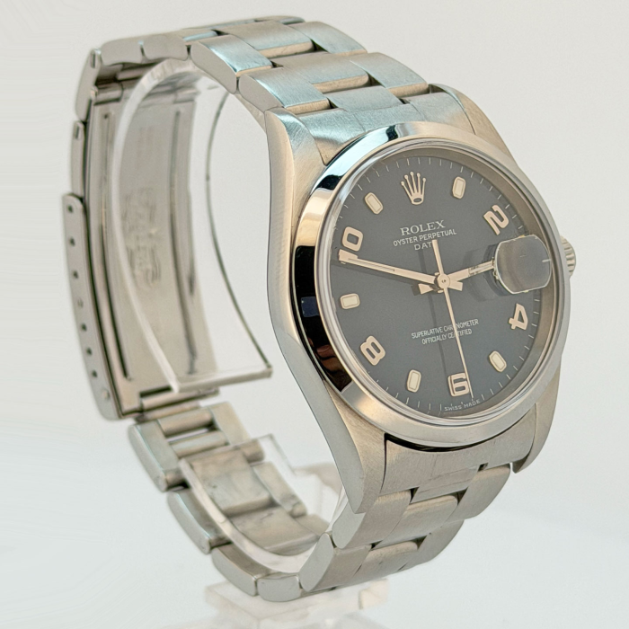 Rolex Oyster Perpetual Date Cadran Bleu à Chiffres