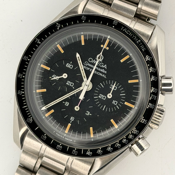 Omega Speedmaster Fond Saphir Cadran Tritium