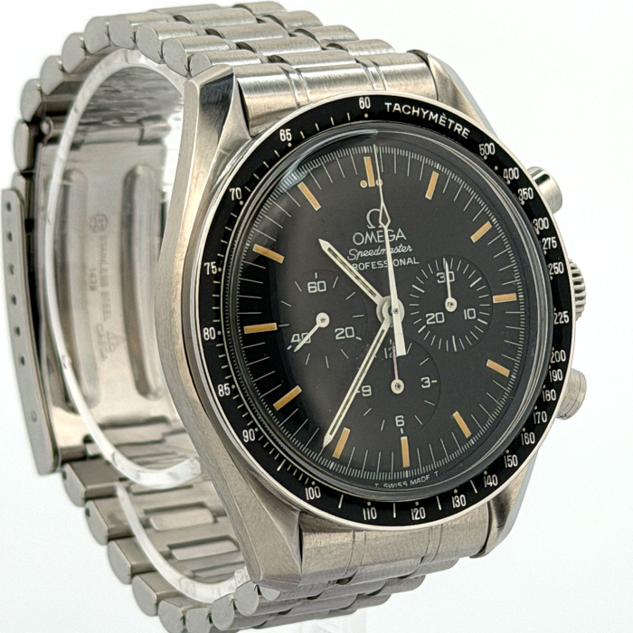 Omega Speedmaster Saphirre Caseback Tritium Dial