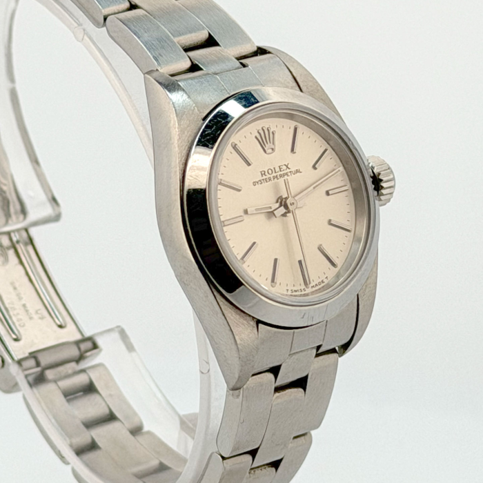 Rolex Lady Oyster Perpetual 26 Silver Dial