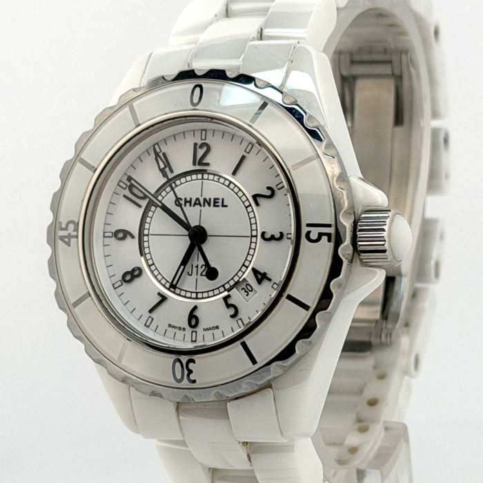 Chanel J-12 blanche 33 MM Quartz Petit Modèle
