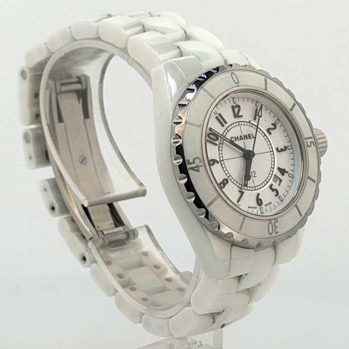 Chanel J-12 blanche 33 MM Quartz Petit Modèle