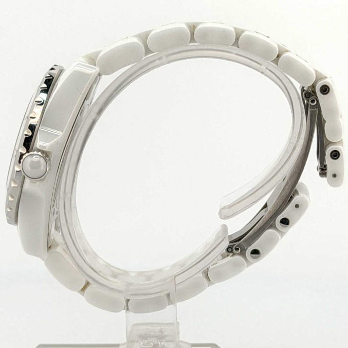 Chanel J-12 White  33 MM Quartz Date