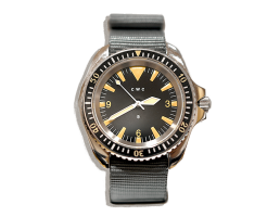 montre-militaire-military-wacth-diver-royal-navy-1980-cwc-plongeur-boutique-mostra-store-aix-1980