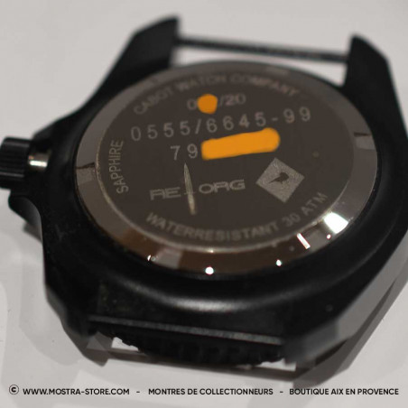 military-watch-cwc-royal-navy-300-sbs-mostra-store-aix-combat-diver-limited-edition-reorg-markings