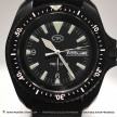 cwc-royal-navy-300-special-boat-service-black-reorg-mostra-store-aix-combat-diver-uk-limited-edition-collection-military-watch