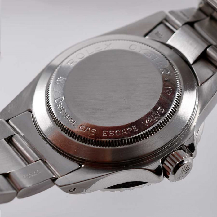 Rolex sea-dweller transition triple six serie 8XX