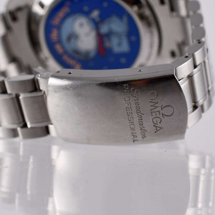 Omega speedmaster snoopy award