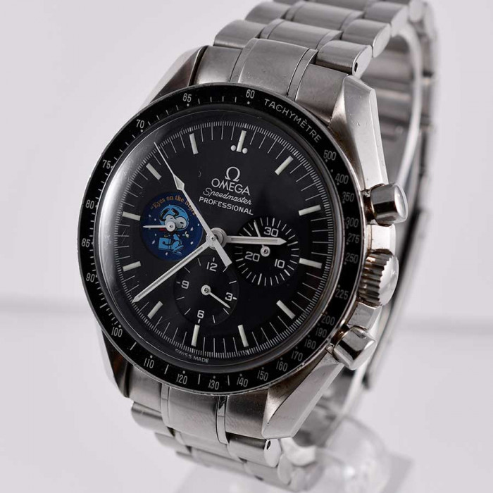 Omega speedmaster snoopy award