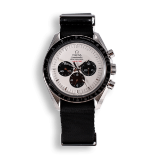 Speedmaster Panda Apollo XI Dial